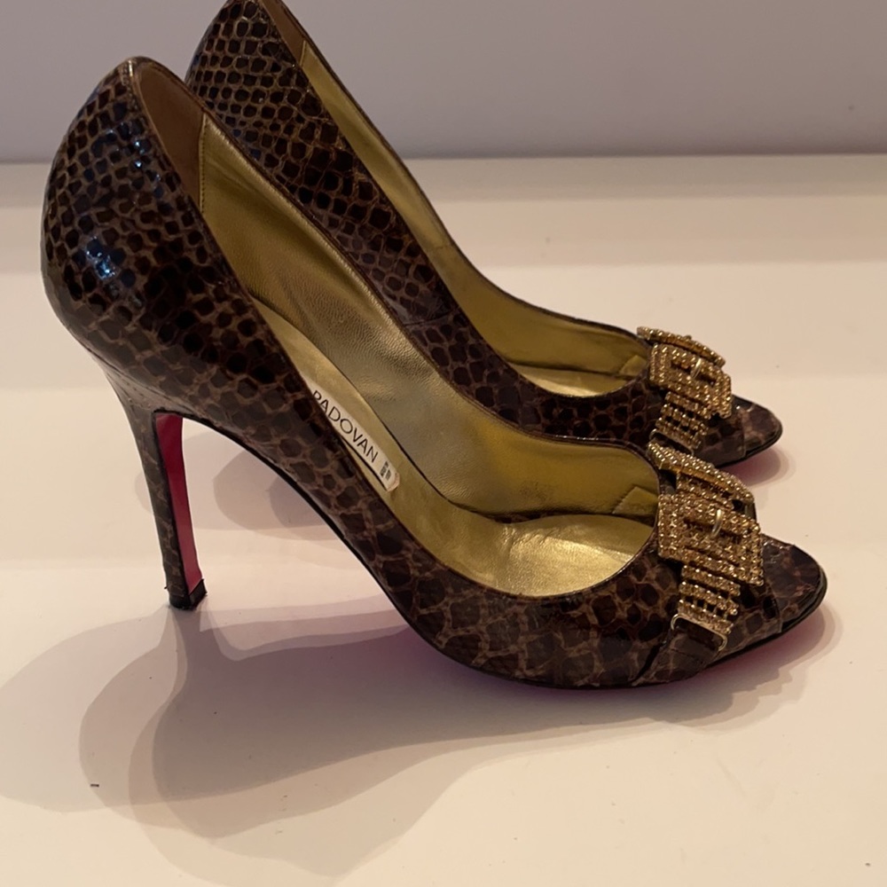 Heels - Picture 4 of 7